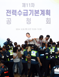 환경부 “11차 전기본 신재생 비중 상향해야” 요구…산업부 묵살 의혹