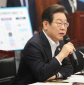 대통령 취임날에 체코원전 계약 체결…“선물 준 셈”