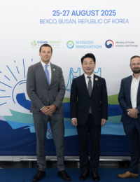 RE100 주관단체 “한국, 재생에너지 대폭 확대해야”