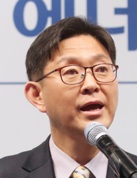 [인터뷰] 유승훈 교수 “에너지를 환경부로? 세계적 전례 없어…에너지 모르는 사람들의 설계”
