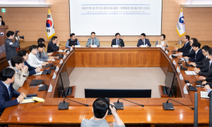 아파트 전기차 충전요금 급등 논란…김성환 장관 “기준 만들 것”