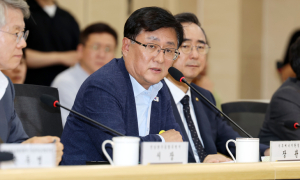 김성환 기후부 장관의 ‘원전 유턴’…“재생에너지만 늘리면 산업 경쟁력 타격”
