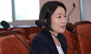 이소영 청문회가 던진 질문…환경단체 ‘해외재단 후원’ 논란